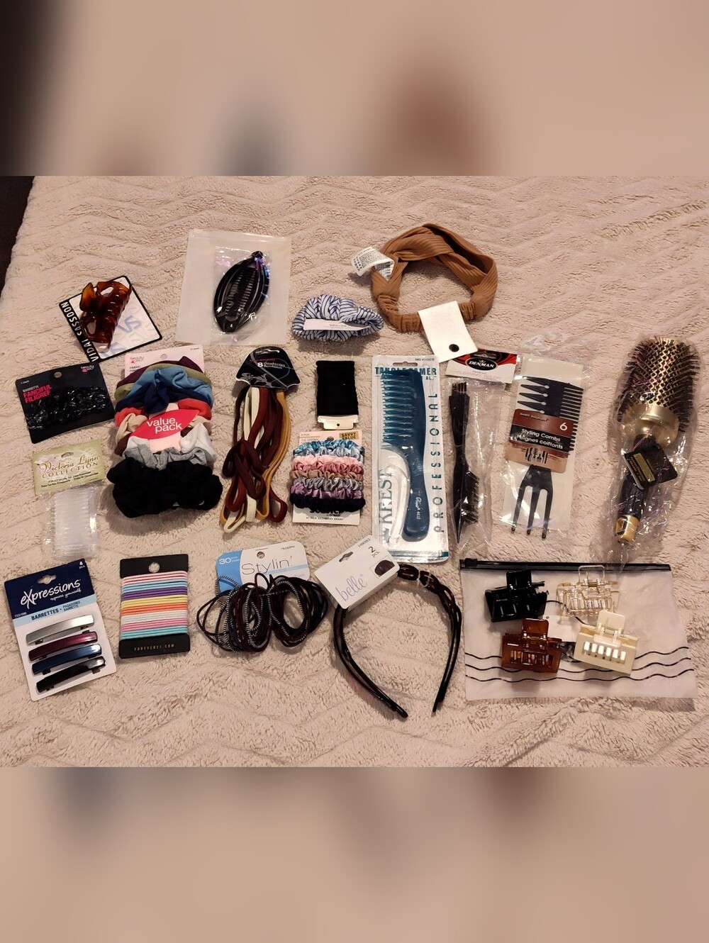 NEW! Bundle Of Hair Accessories